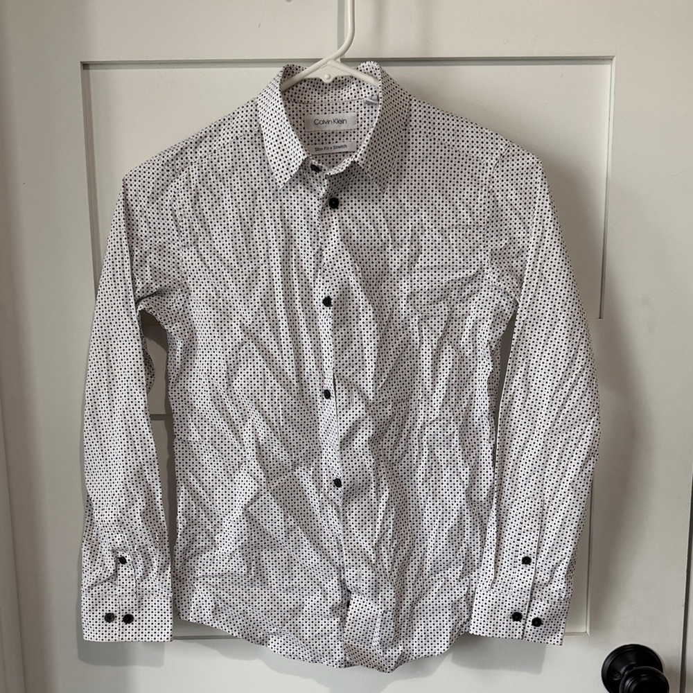 Calvin Klein Boy’s White Shirt with Black, Red and Gray pattern Size 12